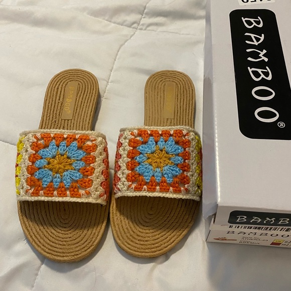 NEW in box, never worn Bamboo Athena sandals. Size 8.5 - Picture 2 of 5